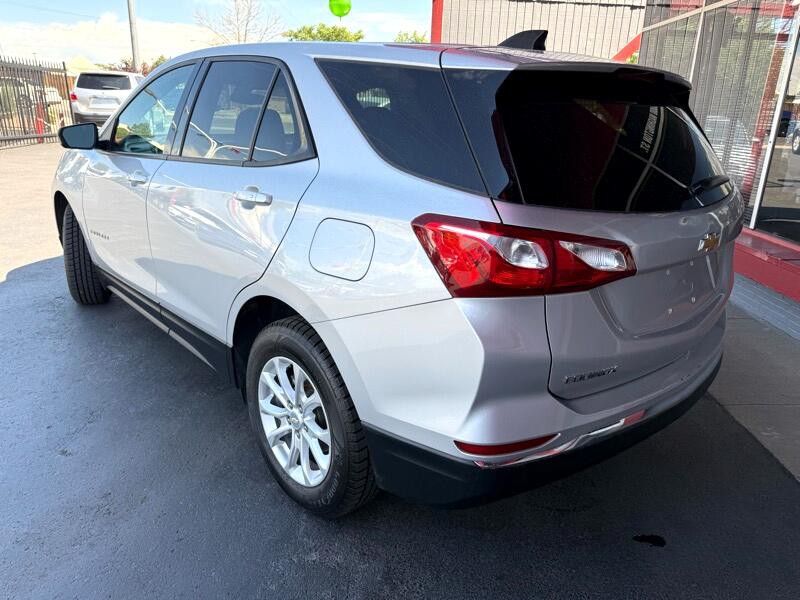 2018 Chevrolet Equinox Image 3