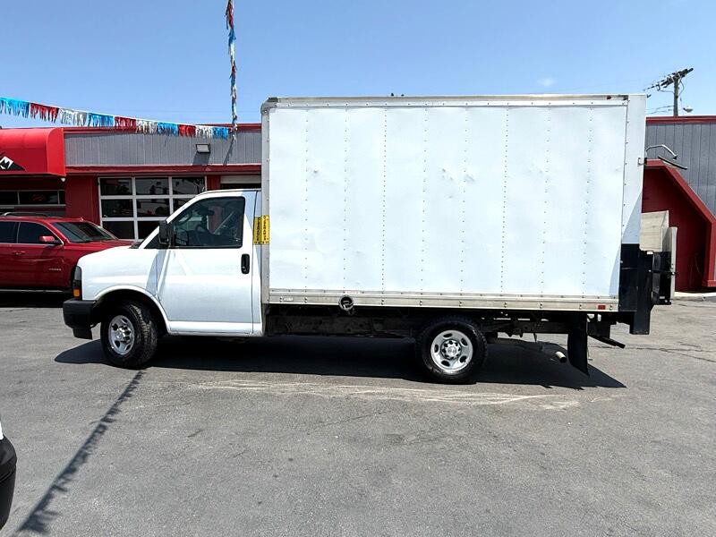 2020 Chevrolet Express Image 2