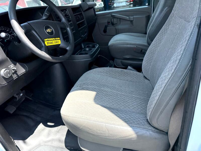 2020 Chevrolet Express Image 17