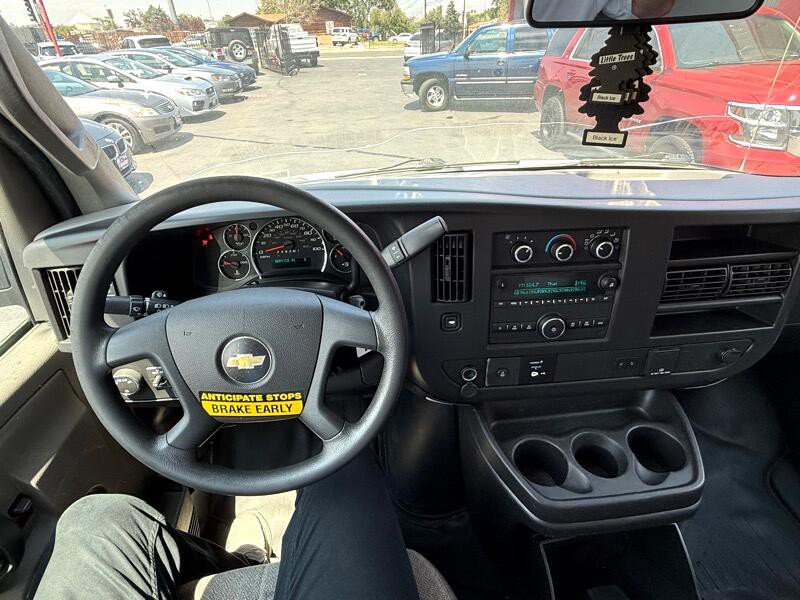 2020 Chevrolet Express Image 19