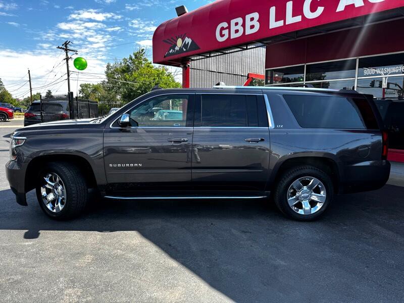 2016 Chevrolet Suburban Image 2
