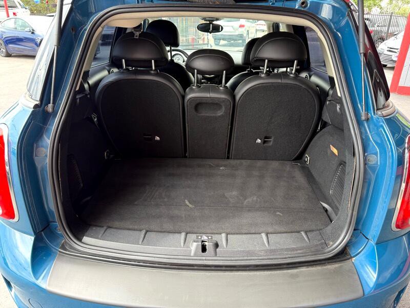 2012 MINI Countryman Image 6