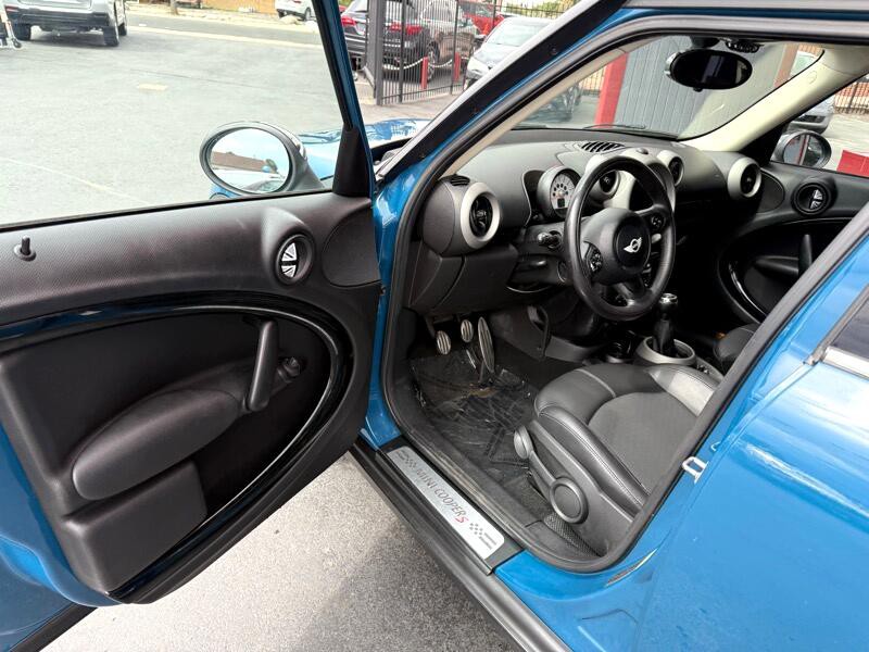 2012 MINI Countryman Image 13
