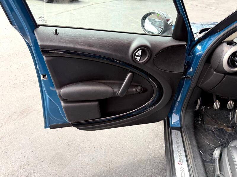 2012 MINI Countryman Image 14