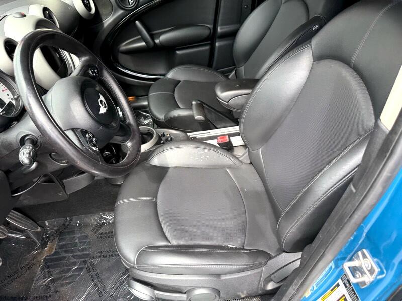 2012 MINI Countryman Image 15