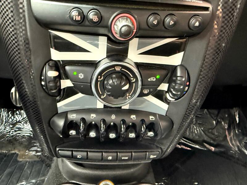 2012 MINI Countryman Image 20