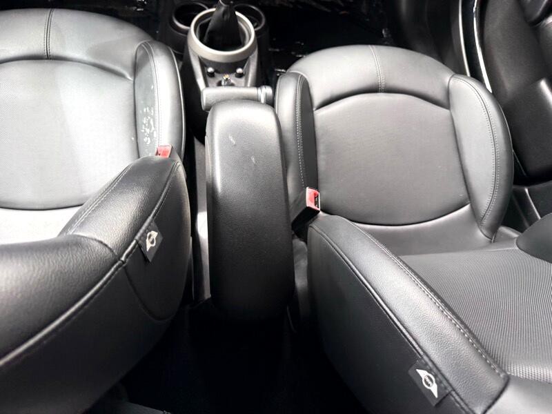 2012 MINI Countryman Image 24