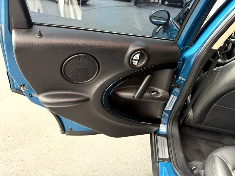 2012 MINI Countryman Image 31