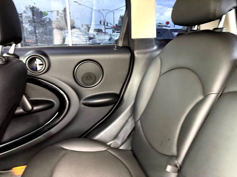 2012 MINI Countryman Image 34