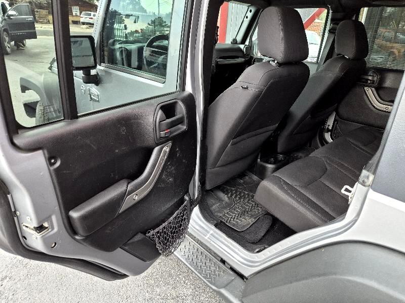 2013 Jeep Wrangler Image 26