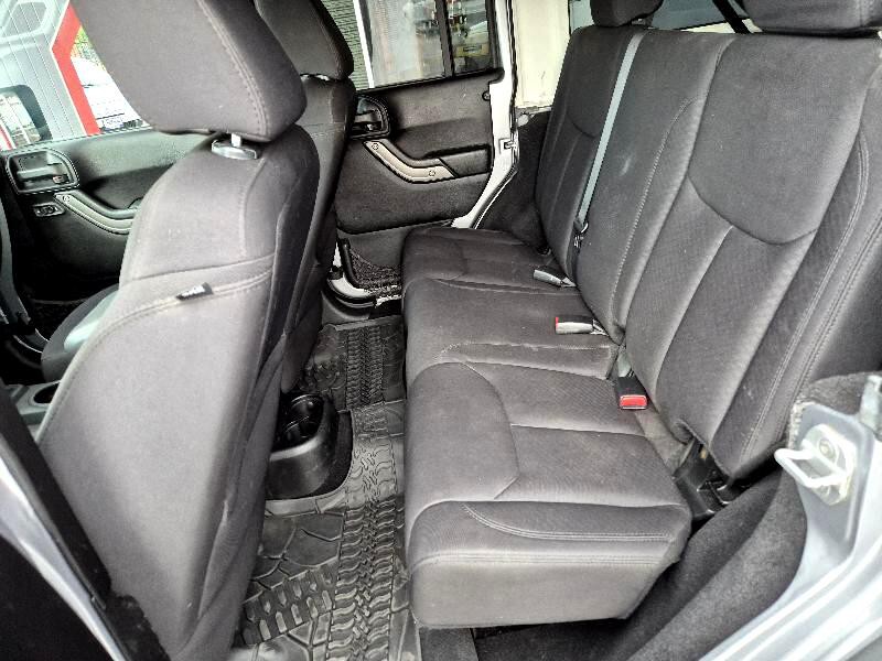 2013 Jeep Wrangler Image 28