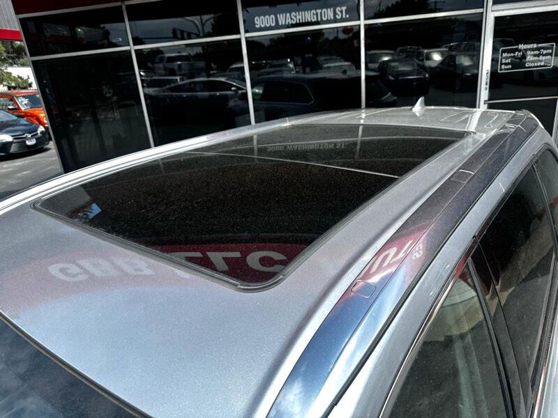 2014 Toyota Highlander Image 10