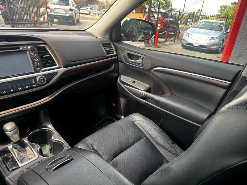 2014 Toyota Highlander Image 20