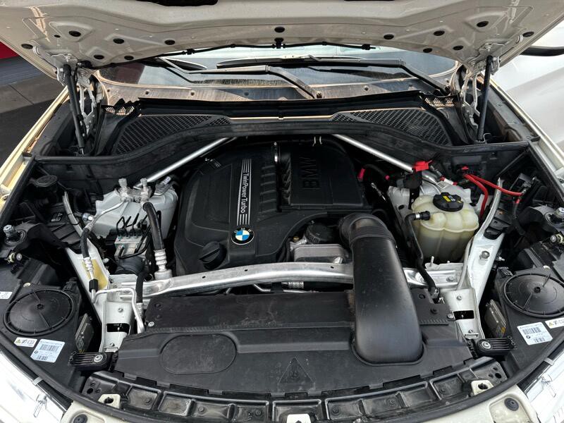 2017 BMW X5 Image 28