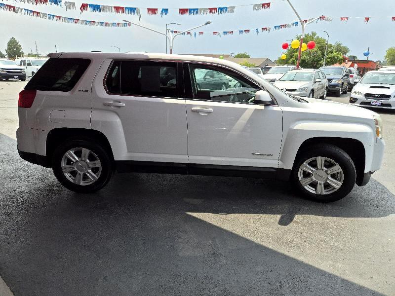 2015 GMC Terrain Image 8