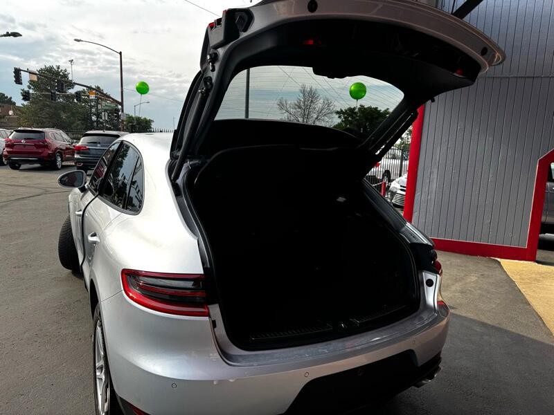 2018 Porsche Macan Image 5