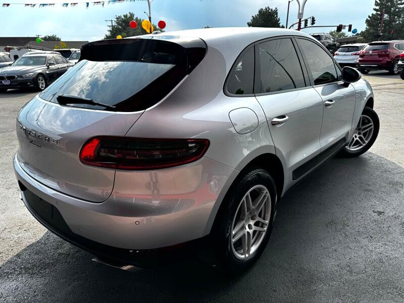 2018 Porsche Macan Image 8