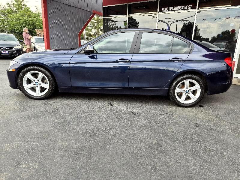 2013 BMW 3 Series Image 2