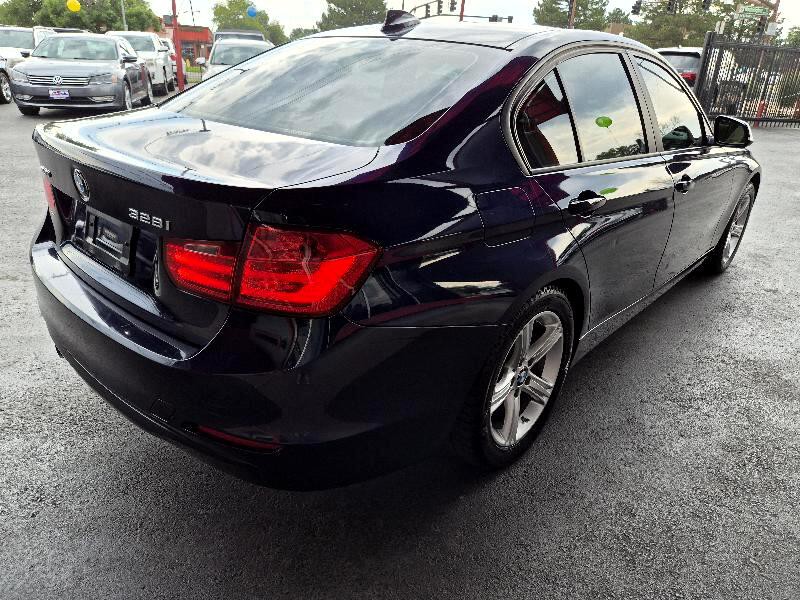 2013 BMW 3 Series Image 6