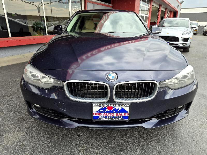 2013 BMW 3 Series Image 9