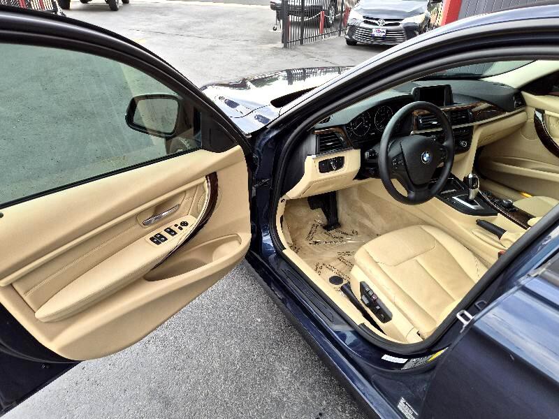2013 BMW 3 Series Image 11