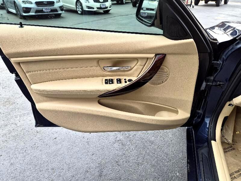 2013 BMW 3 Series Image 12
