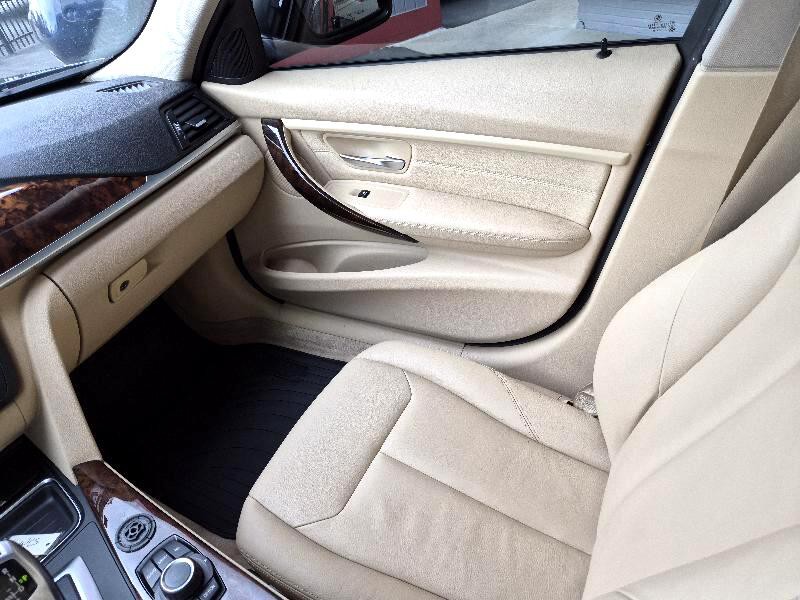 2013 BMW 3 Series Image 16