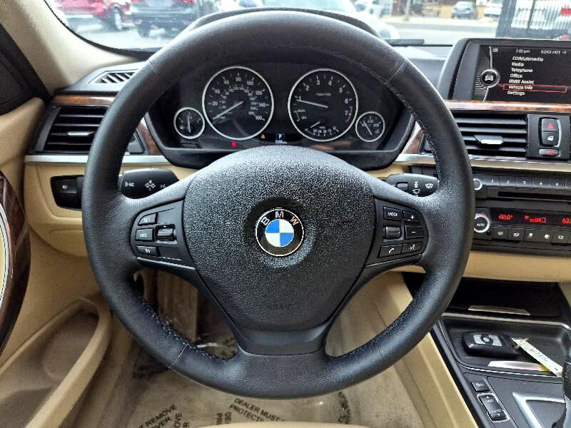 2013 BMW 3 Series Image 23