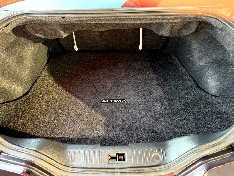 2011 Nissan Altima Image 5