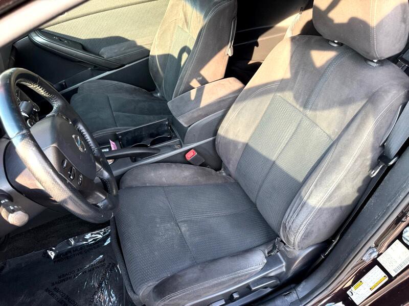 2011 Nissan Altima Image 14