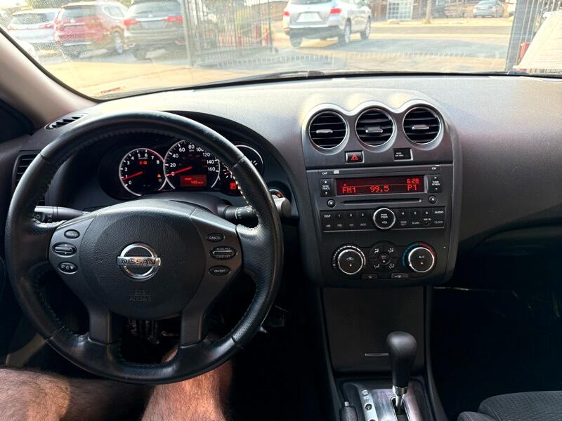 2011 Nissan Altima Image 16