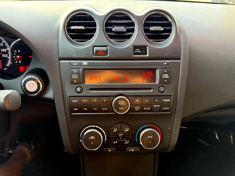 2011 Nissan Altima Image 17
