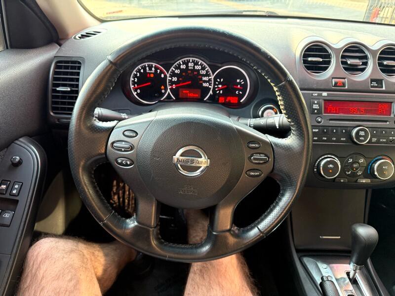 2011 Nissan Altima Image 22