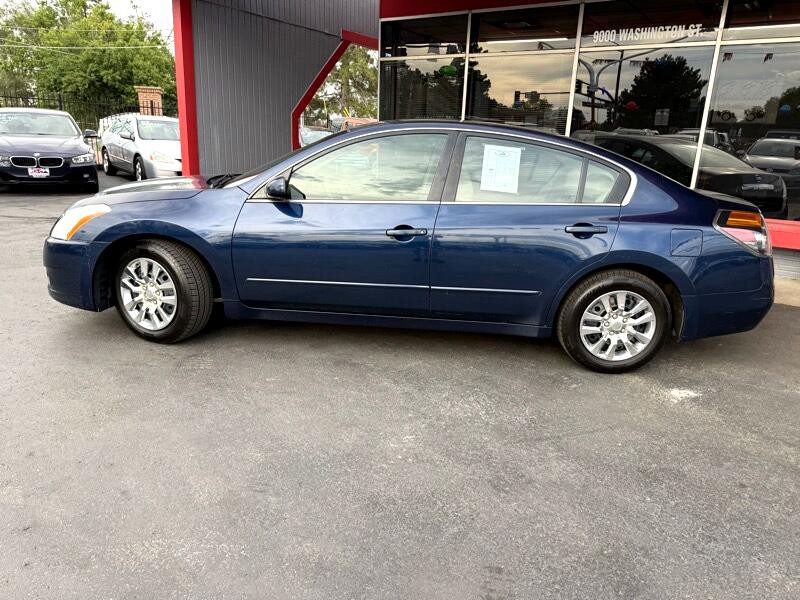2010 Nissan Altima Image 2