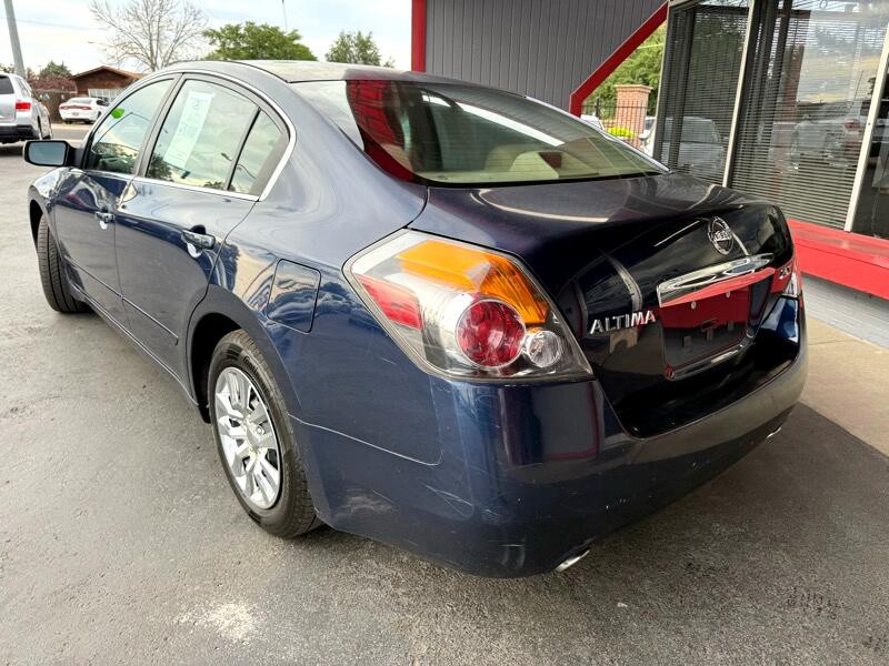2010 Nissan Altima Image 3