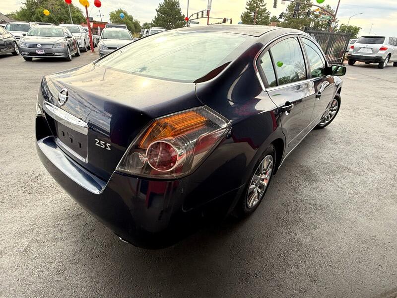 2010 Nissan Altima Image 7
