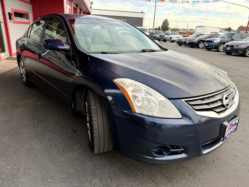 2010 Nissan Altima Image 9