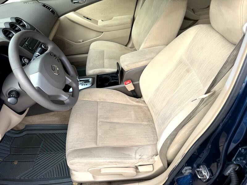 2010 Nissan Altima Image 16