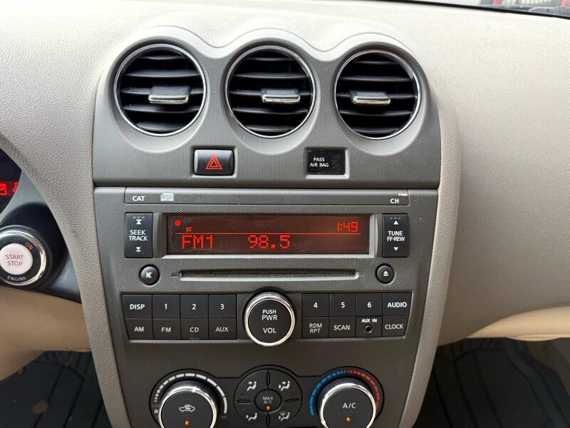 2010 Nissan Altima Image 20