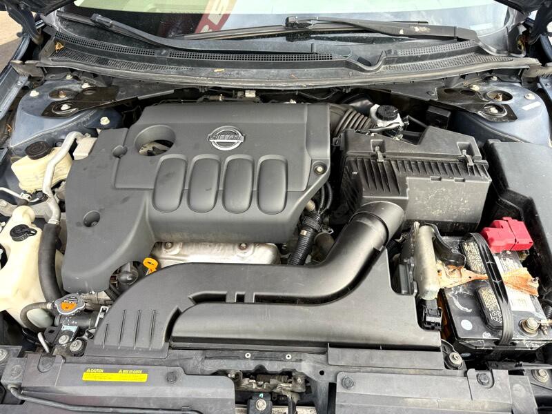 2010 Nissan Altima Image 35