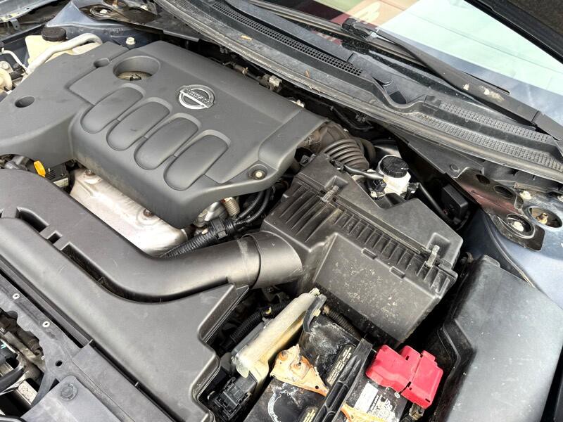 2010 Nissan Altima Image 36