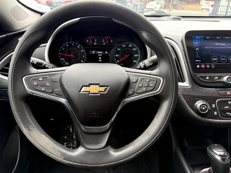 2019 Chevrolet Malibu Image 24