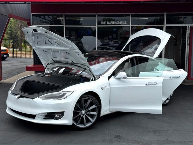 2016 Tesla Model S Image 2