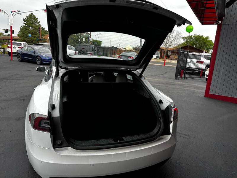 2016 Tesla Model S Image 7