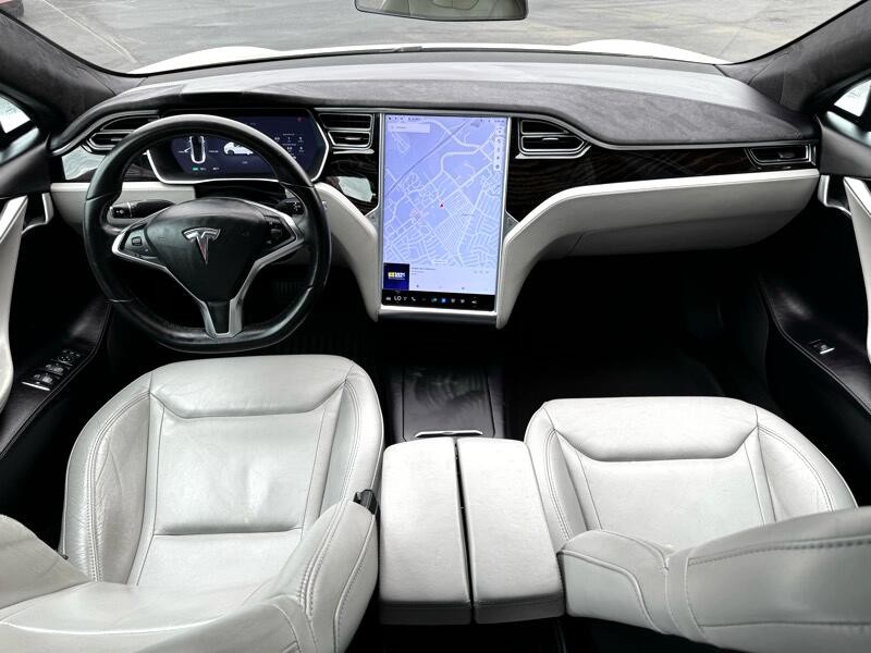2016 Tesla Model S Image 19