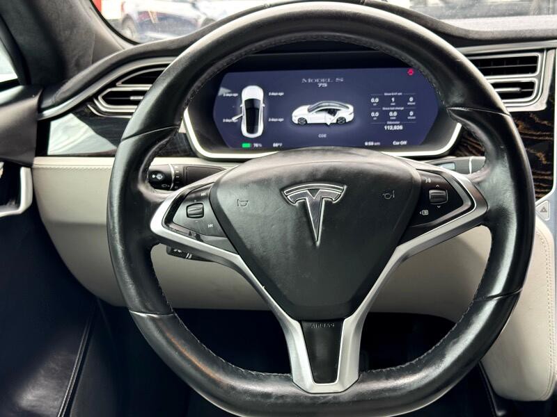 2016 Tesla Model S Image 20