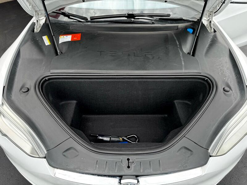 2016 Tesla Model S Image 36
