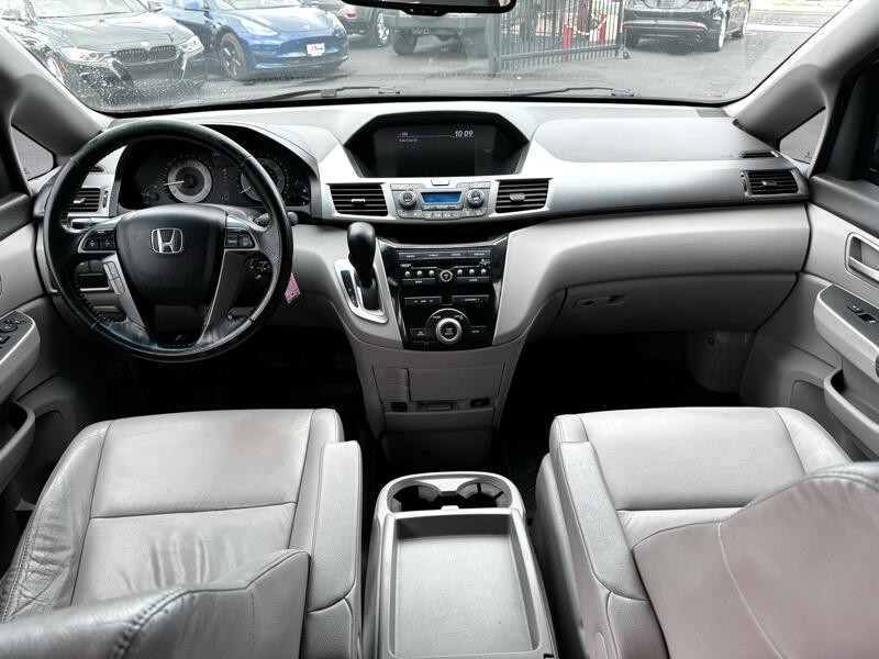 2012 Honda Odyssey Image 14