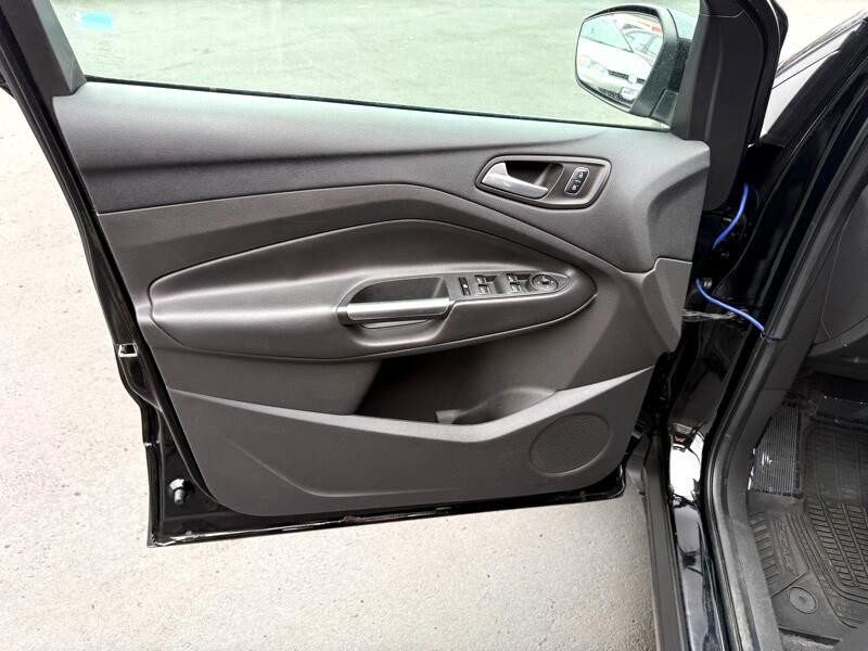 2017 Ford Escape Image 13
