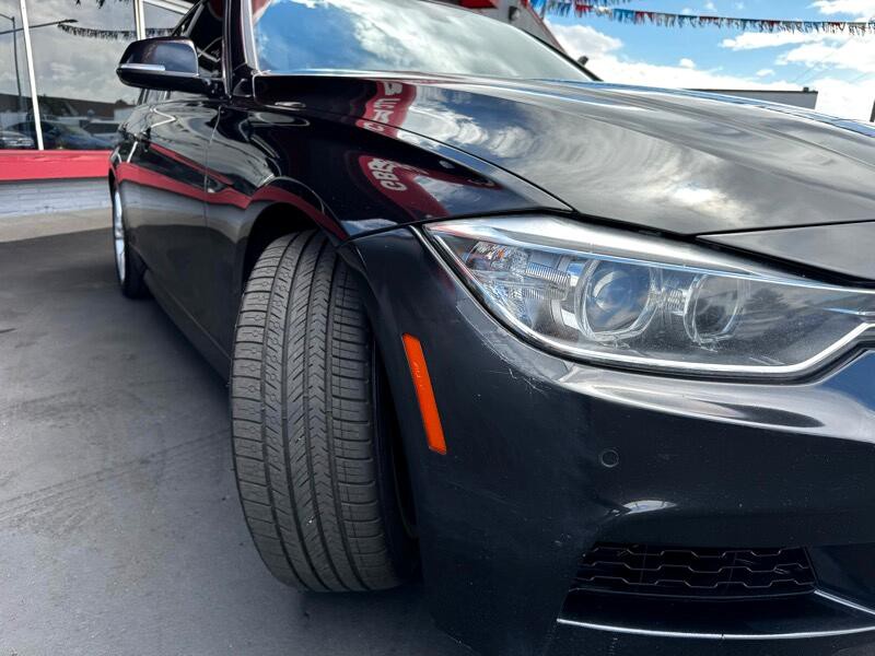 2014 BMW 3 Series Image 11